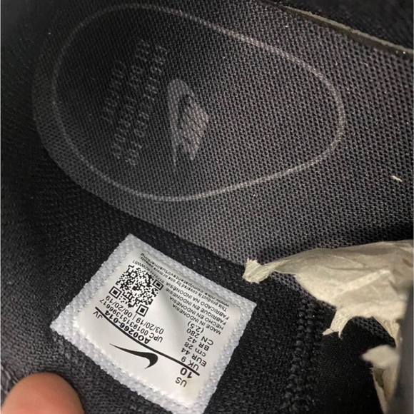 COPY - Nike Air Motion 2 - Picture 4 of 8